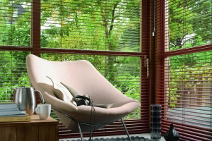 Teba_Jalousie_MegaView_Wohnzimmer_braun_4216
Quelle: Hunter Douglas Europe B.V.