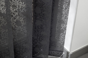 Teba Lamellenvorhang ausbrenner floral schwarz 2761 
Stoffmuster